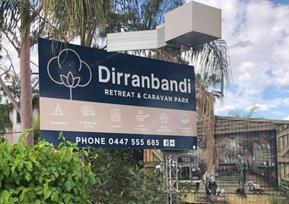 Mural on shed at Dirranbandi Caravan Park enterance