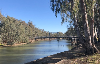 Lift Span Bridge Crossing Murray River