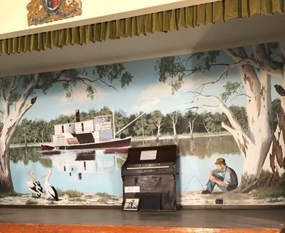 Mural painted in the Hall