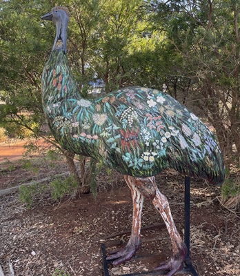 Emu Stature at Hughie Cameron Park
