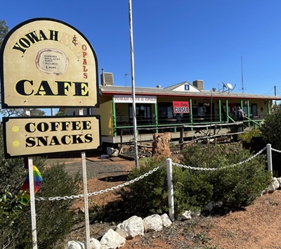 Yowah Cafe